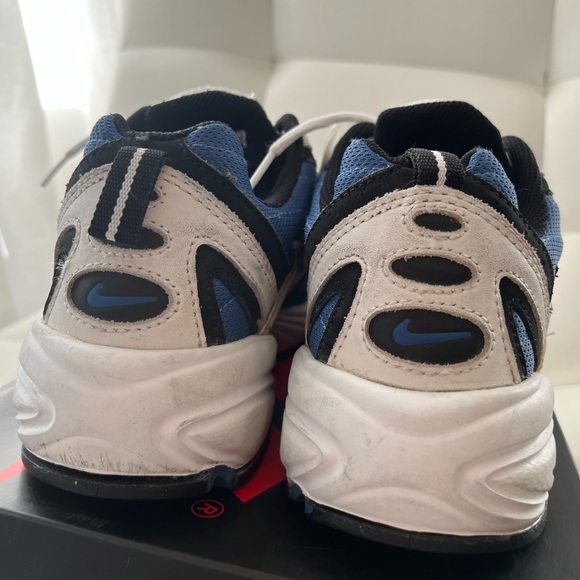 Vintage Royal Blue Nike Runners - Picture 6 of 8